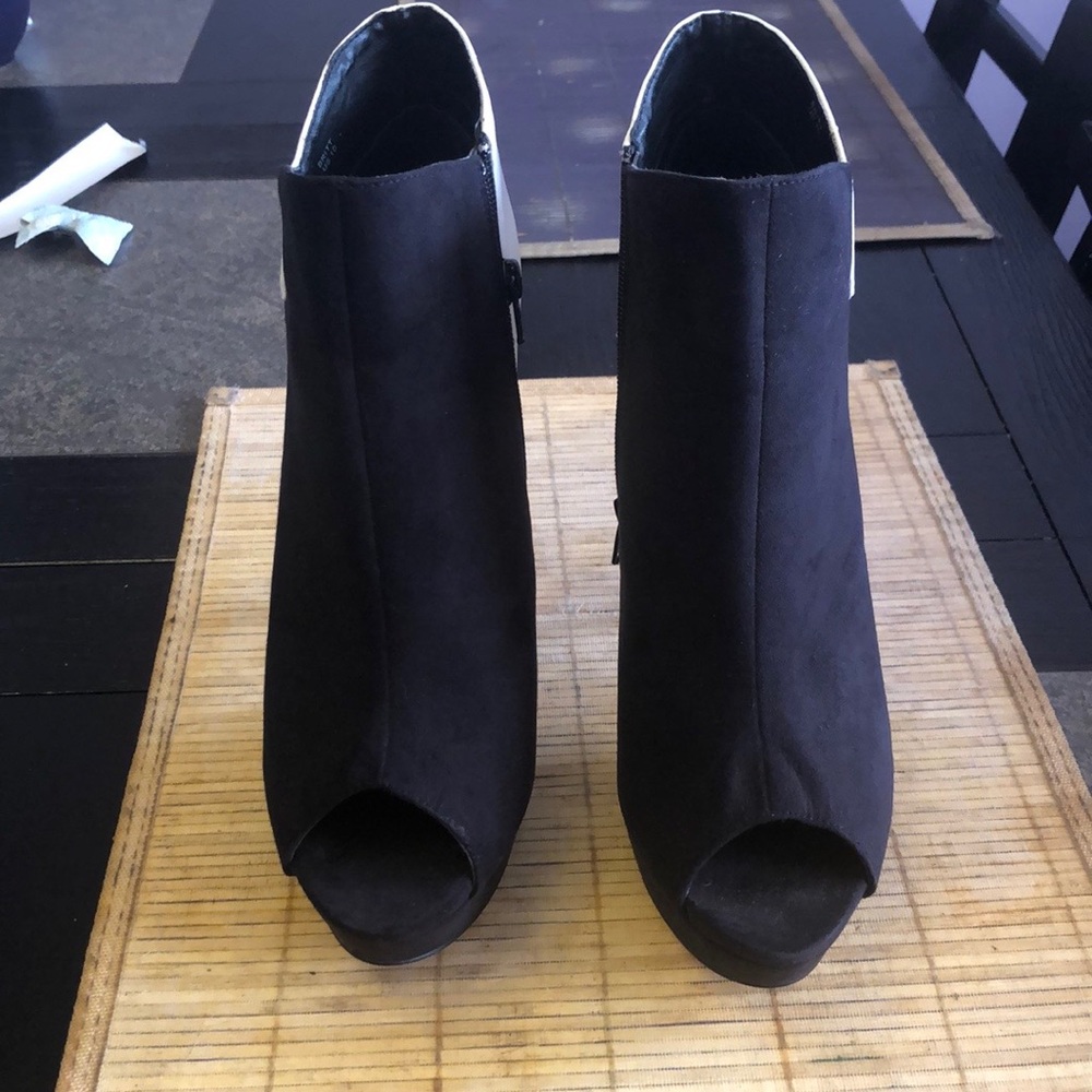 Madison Bootie - Picture 6 of 6